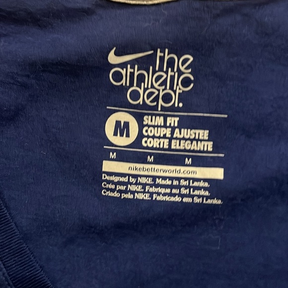 Nike The Athletic Department Women’s Slim Fit Short Sleeve Shirt Size M - Picture 2 of 5